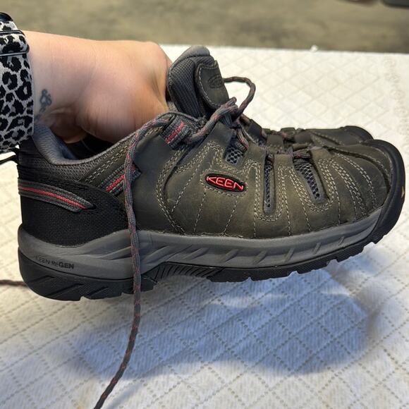 Keen Athletic Shoes Gray and Pink with Steel Toe & Dr Scholls Inserts - Picture 7 of 10